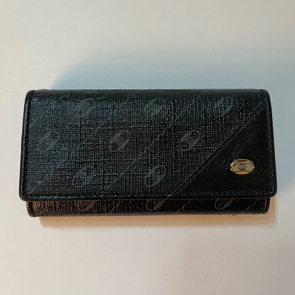 Authentic Gucci key wallet